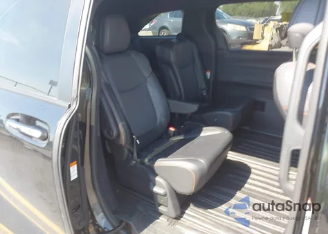 2021 Toyota Sienna Xse from USA, damaged, VIN 5TDXRKEC0MS019167